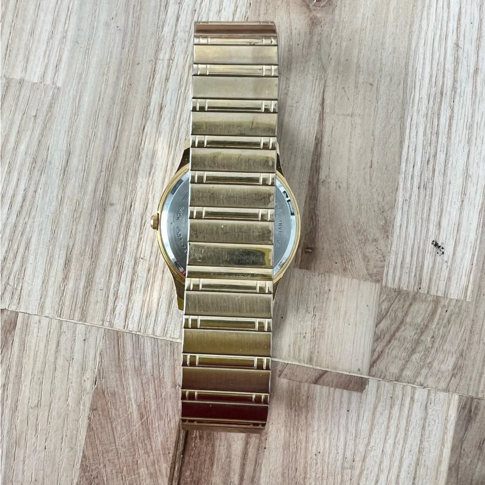 Pulsar mens gold tone expansion bracelet dress watch NEW BATTERY